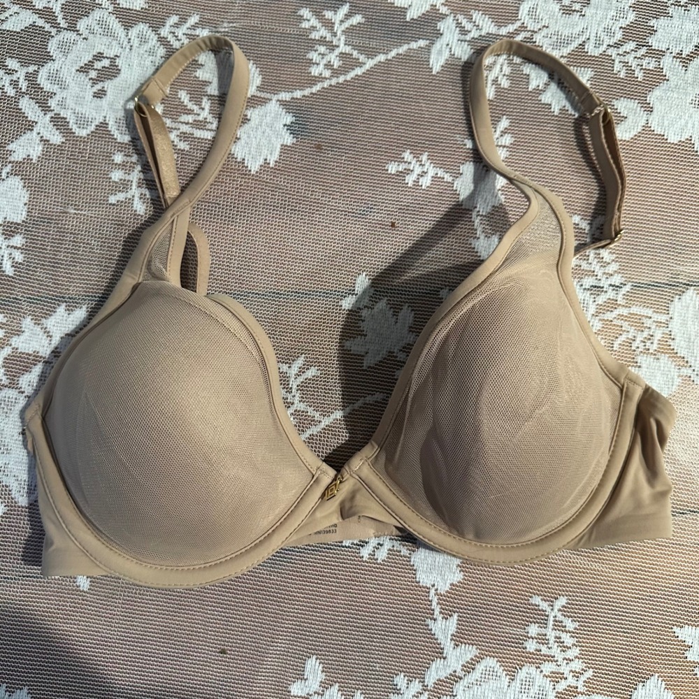 ThirdLove 24/7 Classic Contour Plunge Bra Nude Beige 32C 1/2